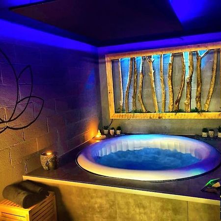 Vip Lounge Appartement Avec Jacuzzi Et Jardin Andenne 外观 照片